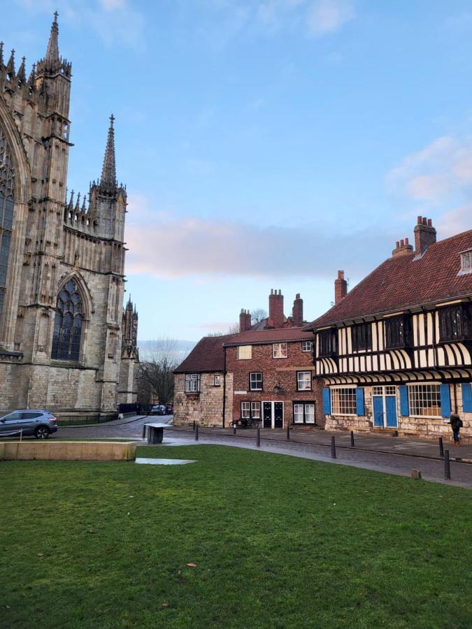 York Minster View Villa Exterior photo